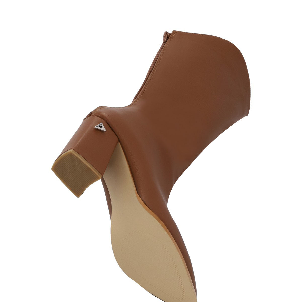 Milan Camel